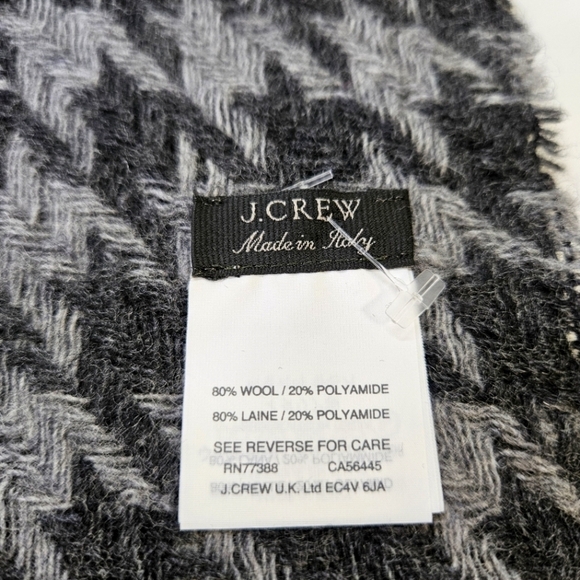 NEW J. Crew Oversized Gray Houndstooth Wool Blend Knit Scarf Unisex Made Italy - Picture 5 of 6